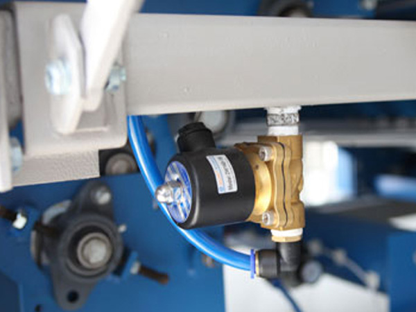 
		毛巾折疊機(jī)
	(圖7)