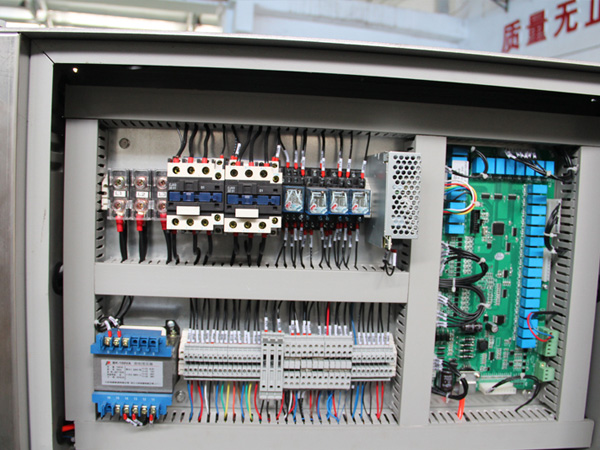 
		全自動(dòng)衛(wèi)生隔離式洗脫機(jī)
	(圖3)