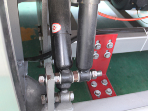 
		全自動(dòng)衛(wèi)生隔離式洗脫機(jī)
	(圖6)