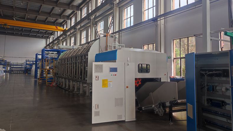 
		隧道式洗衣龍在行業(yè)中的應(yīng)用
		(圖2)